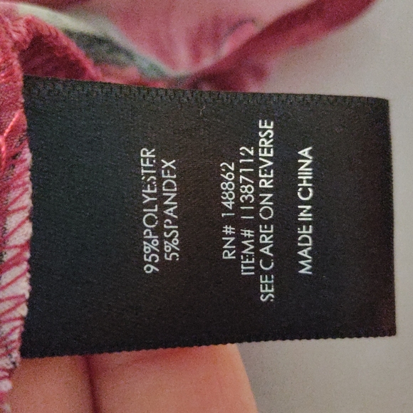 Plus size top - Picture 3 of 3